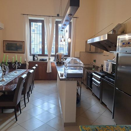 Dimora Charleston Lecce Parcheggio Privato In Loco Gratis Bed and Breakfast Eksteriør billede