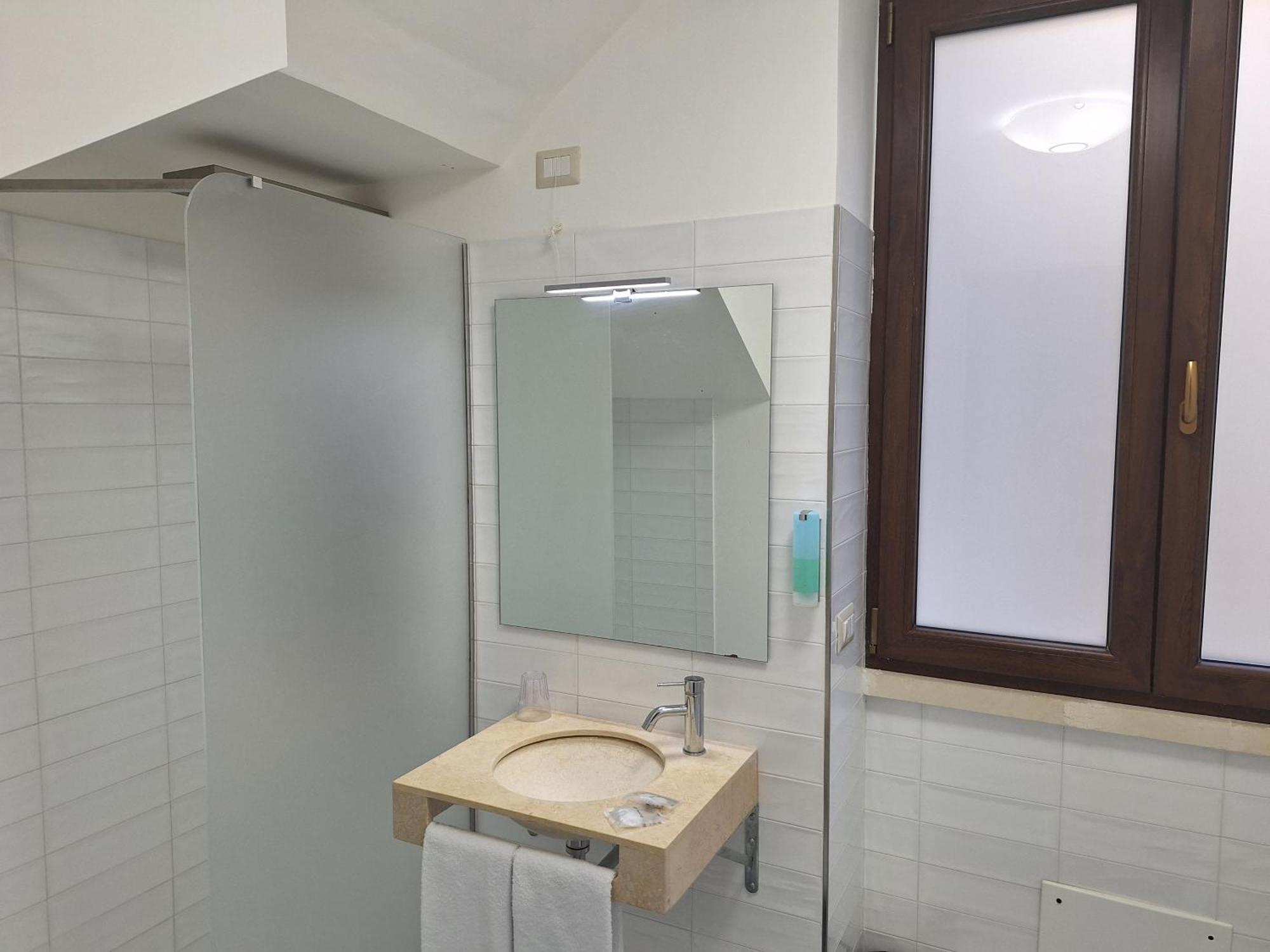 Dimora Charleston Lecce Parcheggio Privato In Loco Gratis Bed and Breakfast Værelse billede