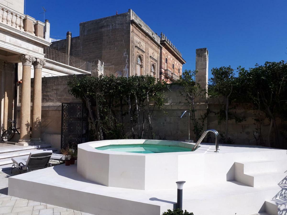 Dimora Charleston Lecce Parcheggio Privato In Loco Gratis Bed and Breakfast Eksteriør billede